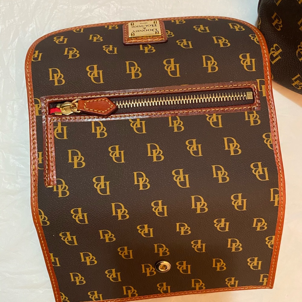 Authentic Dooney Bourke Wallet